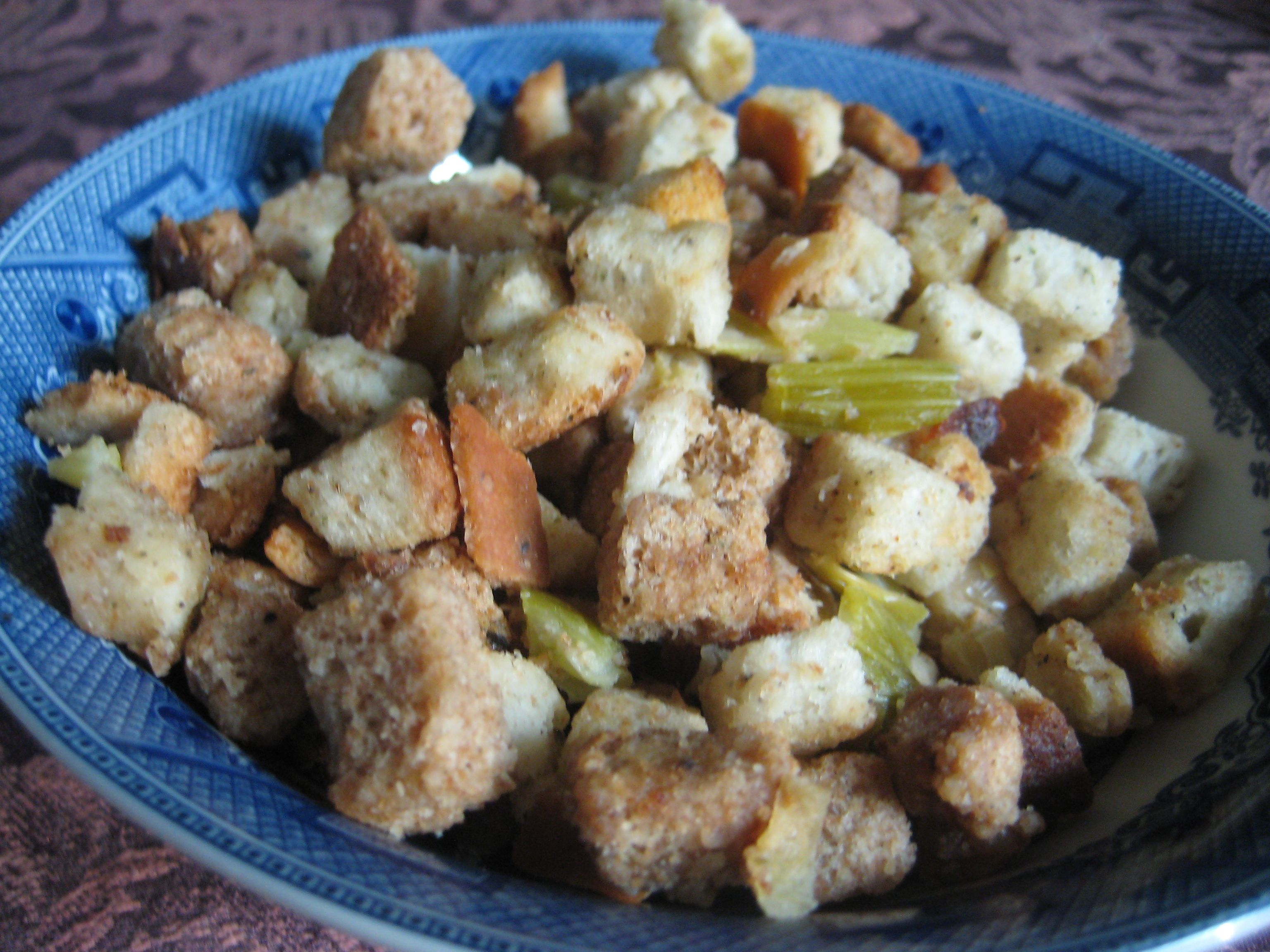 Recipe: Old-Fashioned Bread Stuffing - Burnt My FingersBurnt My Fingers